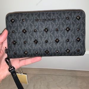Michael Kors Wristlet / Wallet